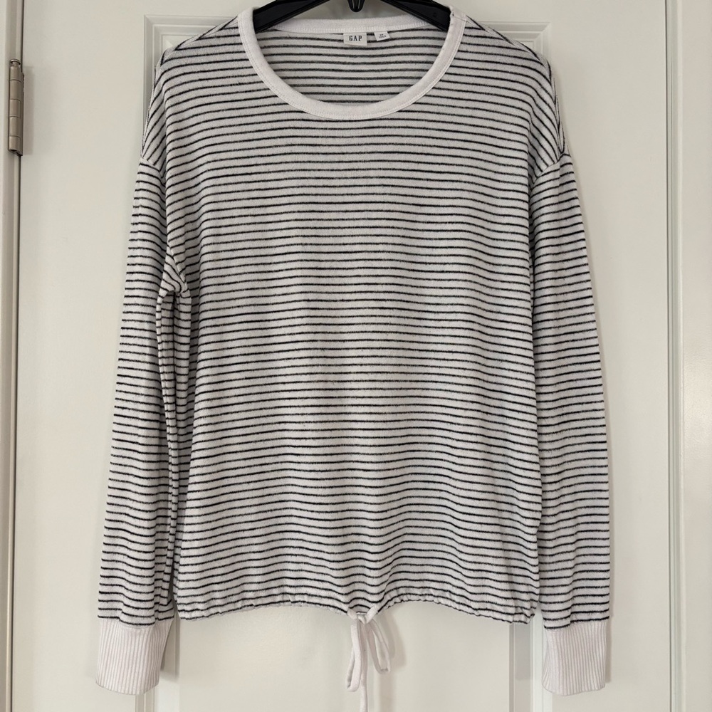 GAP Black and White Striped Long Sleeve Top